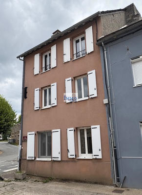 Maison - 91 m² - 7 pièces