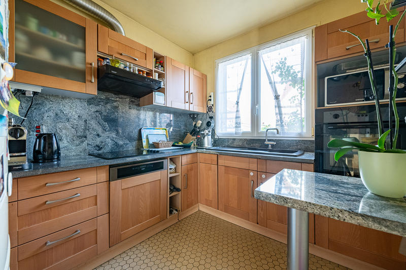 Maison - 145 m² - 8 pièces