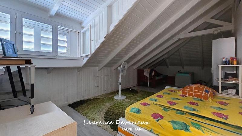 Maison - 200 m² - 5 pièces