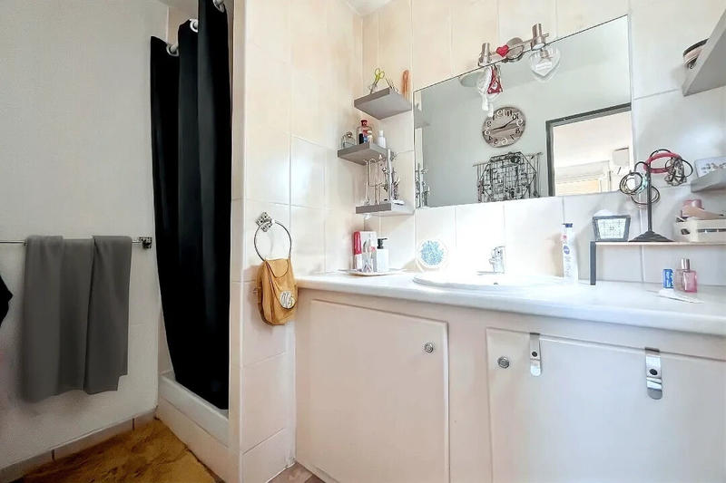 Appartement - 93 m² - 4 pièces