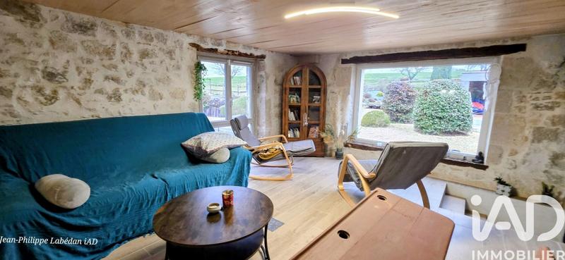 Maison - 370 m² - 8 pièces