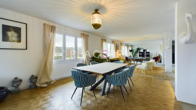 Appartement - 206 m² - 4 pièces