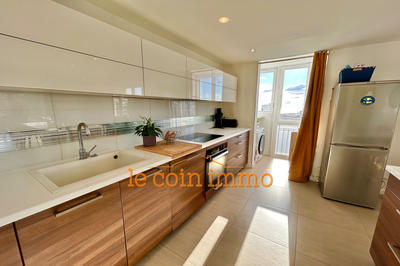 Appartement - 75 m² - 3 pièces