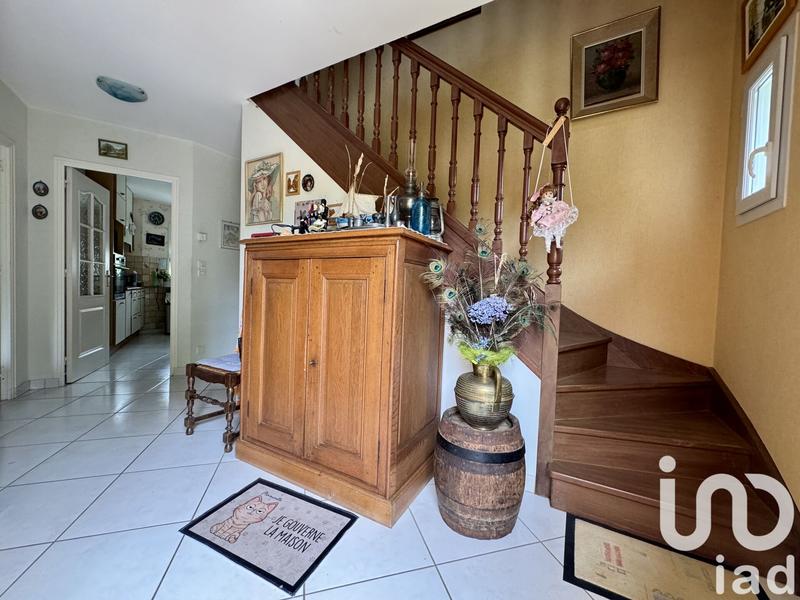 Maison - 210 m² - 7 pièces