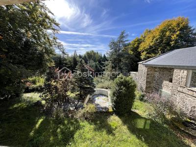 Maison en pierre - 366 m² - 6 pièces