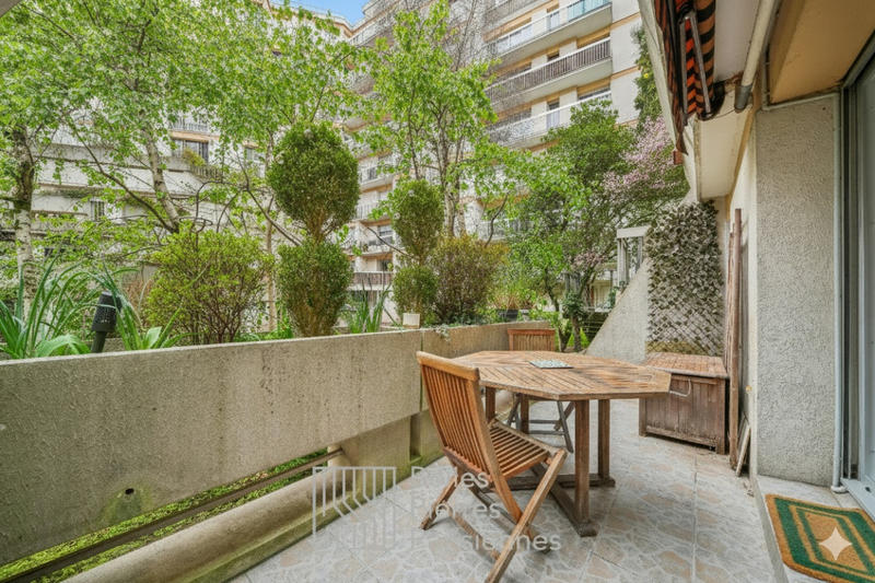 Appartement - 100 m² - 5 pièces