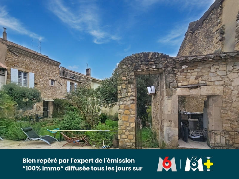 Maison - 284 m² - 10 pièces