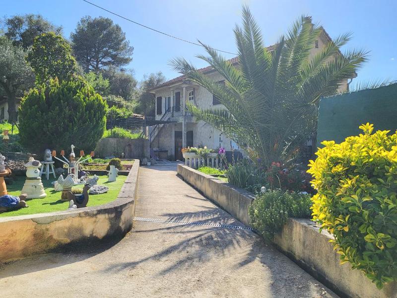 Maison - 150 m² - 7 pièces