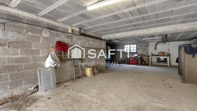 Maison - 230 m² - 8 pièces