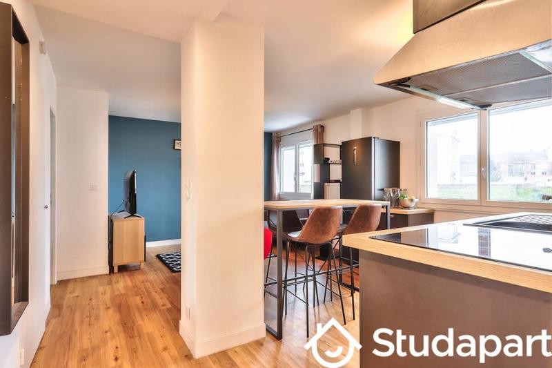 Chambre - 11 m² - 1 pièce