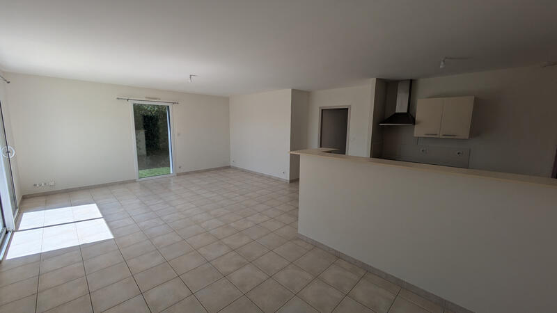 Maison - 80 m² - 4 pièces