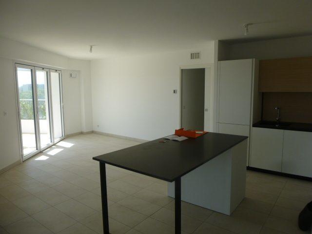 Appartement - 79 m² - 3 pièces