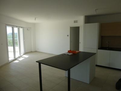 Appartement - 79 m² - 3 pièces