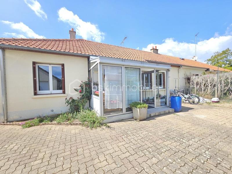 Maison traditionnelle - 70 m² - 4 pièces