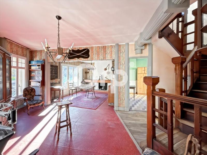 Maison de ville - 180 m² - 8 pièces