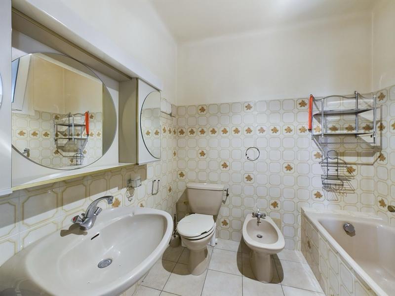 Appartement - 100 m² - 4 pièces