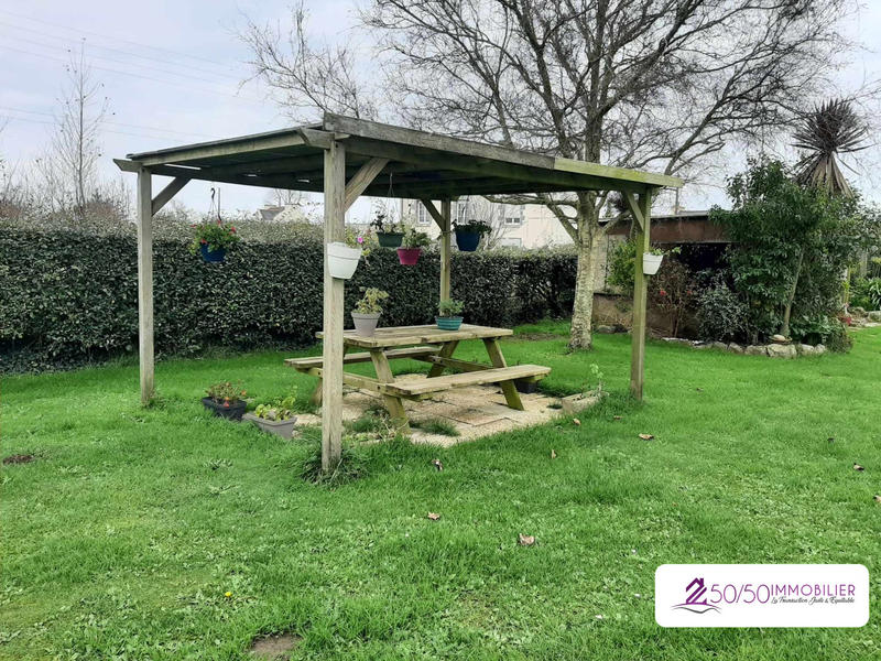 Maison traditionnelle - 144 m² - 6 pièces