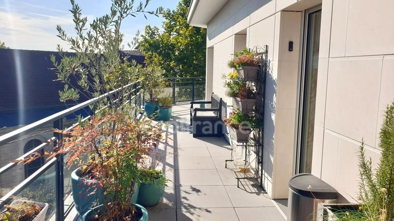 Appartement - 96 m² - 4 pièces