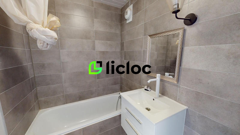 Appartement - 85 m² - 5 pièces