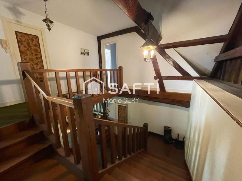 Maison - 218 m² - 8 pièces