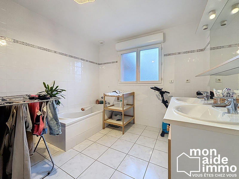 Maison - 150 m² - 4 pièces