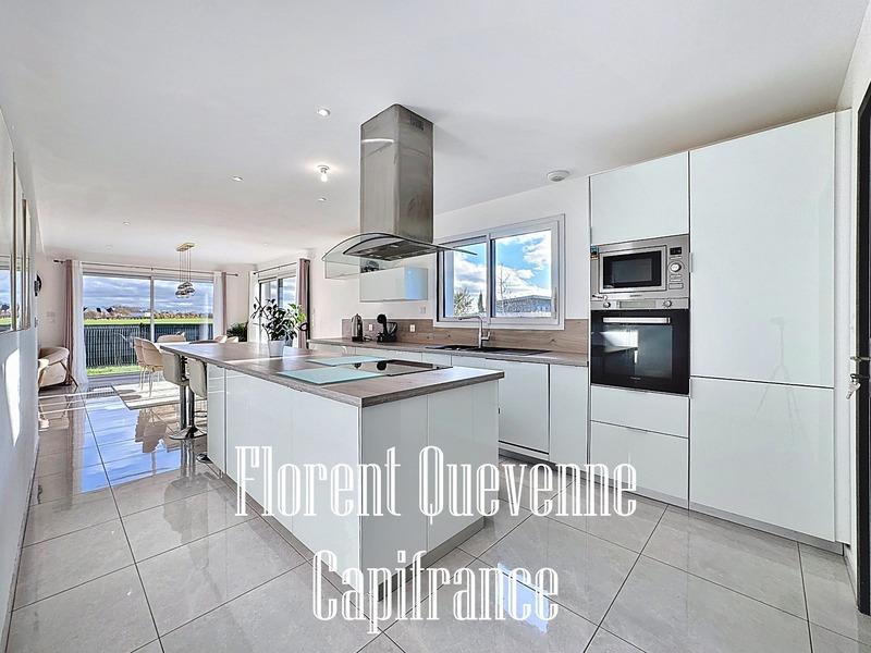 Maison - 151 m² - 6 pièces