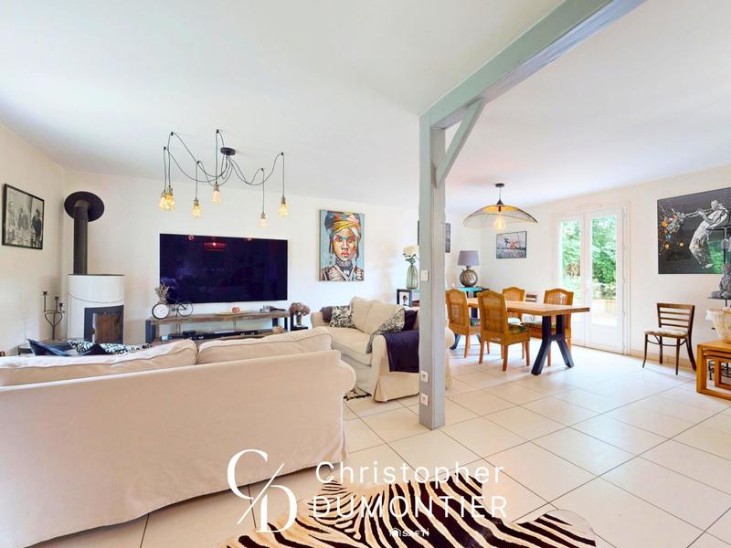 Maison - 127 m² - 6 pièces