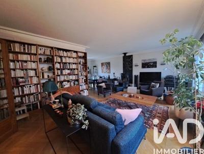 Maison - 182 m² - 8 pièces