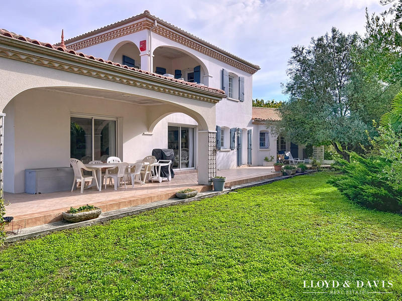 Maison - 205 m² - 6 pièces