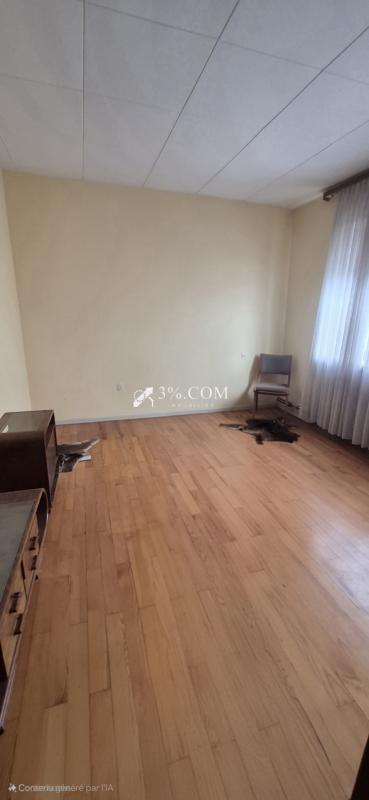 Maison - 202 m² - 12 pièces