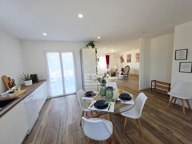 Maison - 100 m² - 4 pièces