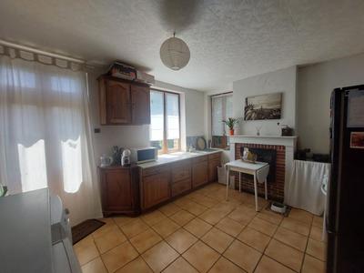 Maison - 99 m² - 5 pièces
