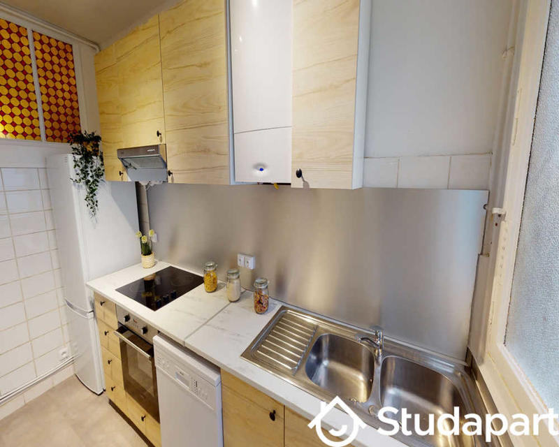 Chambre - 90 m² - 1 pièce