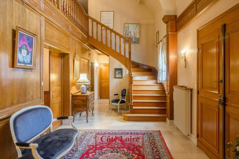 Maison - 274 m² - 7 pièces