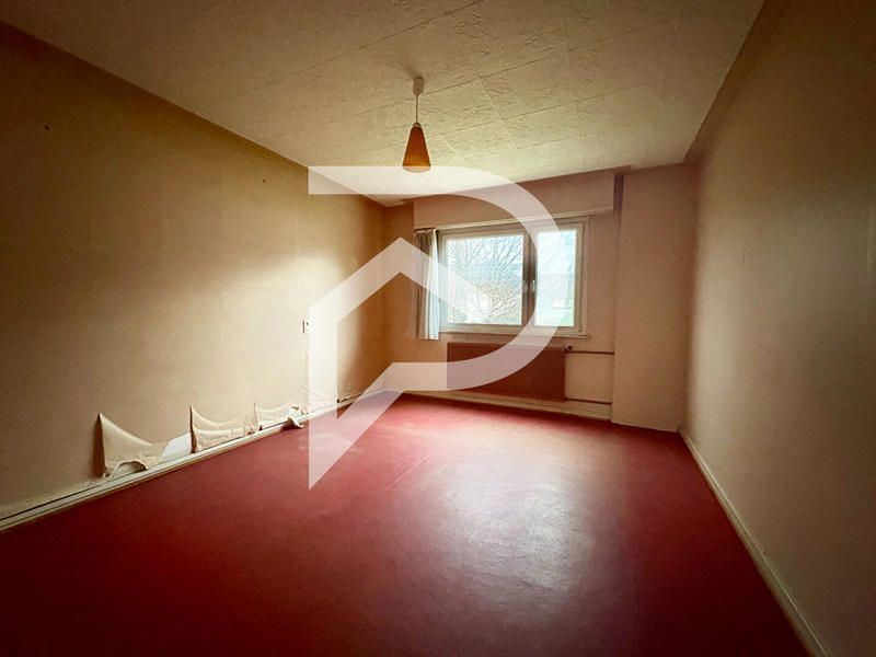 Appartement - 99 m² - 5 pièces