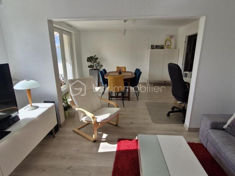 Appartement - 80 m² - 3 pièces
