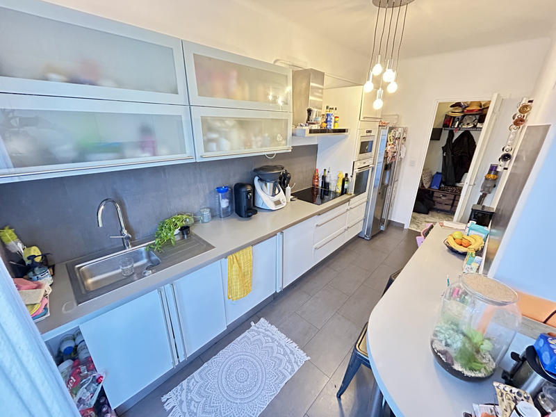 Appartement - 92 m² - 4 pièces