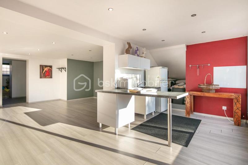 Maison - 189 m² - 5 pièces