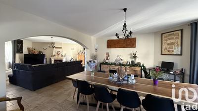 Maison - 140 m² - 5 pièces