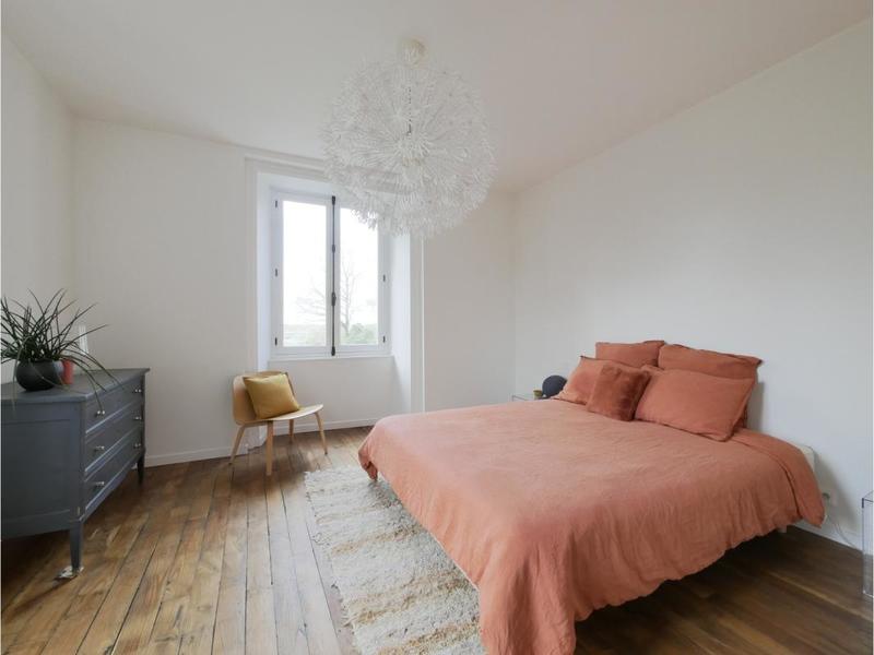 Maison - 407 m² - 17 pièces