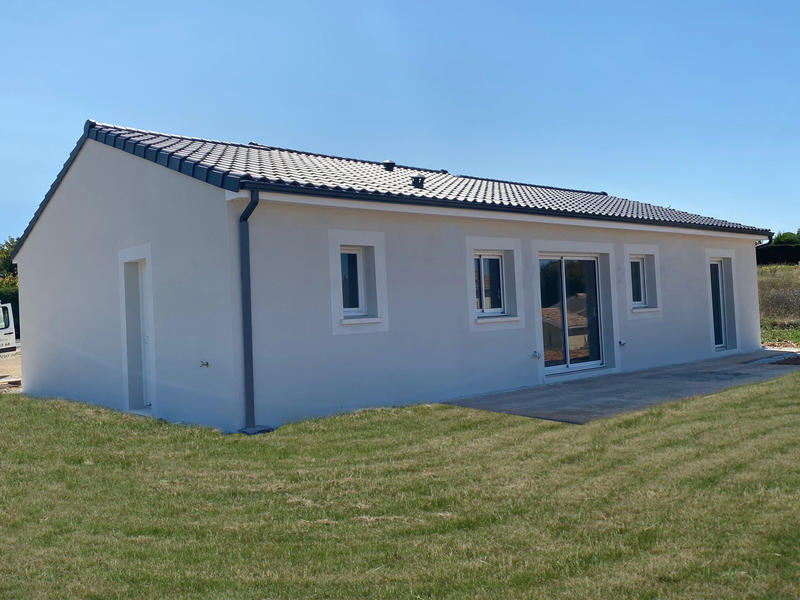 Maison - 80 m² - 4 pièces