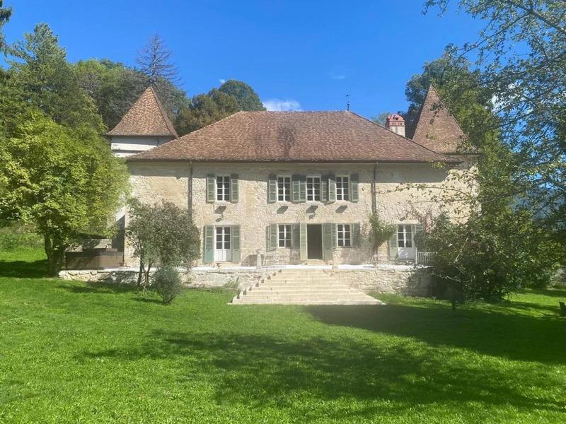 Château - 350 m² - 11 pièces
