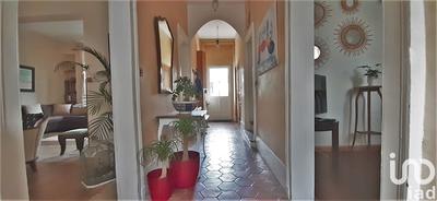 Maison - 205 m² - 9 pièces