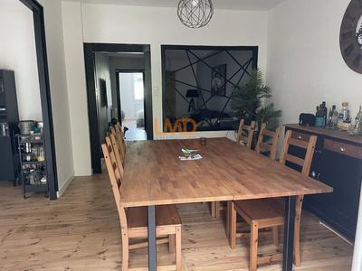 Maison de ville - 197 m² - 13 pièces