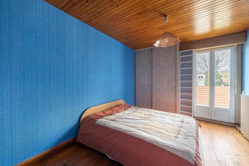 Maison - 187 m² - 8 pièces