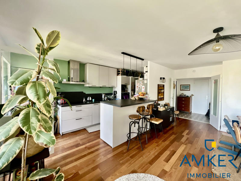 Appartement - 80 m² - 4 pièces