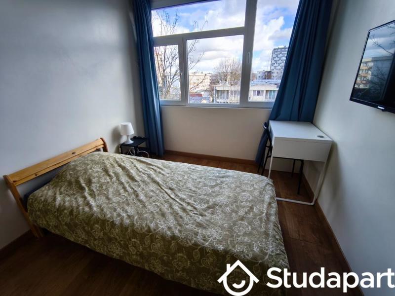 Chambre - 10 m² - 1 pièce