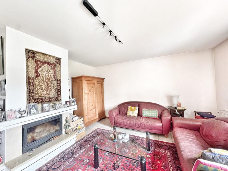 Maison - 231 m² - 7 pièces