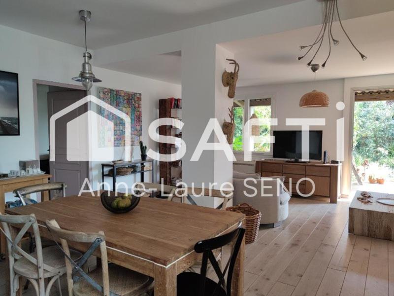 Appartement - 105 m² - 4 pièces