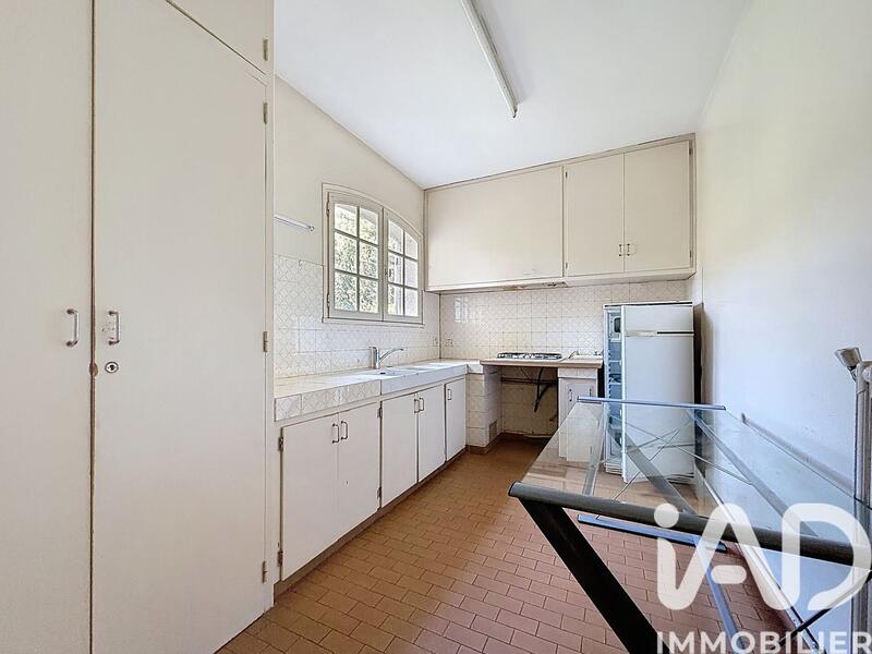 Maison - 257 m² - 8 pièces